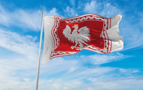 Flaga Prezydenta Polska Zachmurzonym Tle Nieba Zachodzie Słońca Widok Panoramiczny — Zdjęcie stockowe