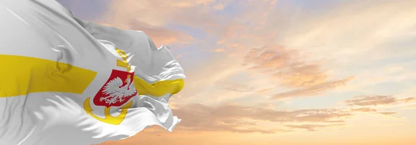 Kapal Bendera Rumah Sakit Layanan Kuning Polandia Langit Berawan Latar Stok Gambar