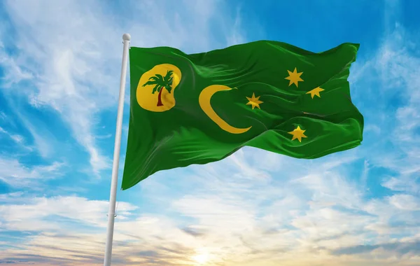 Flagga Cocos Keeling Islands Australien Molnig Himmel Bakgrund Solnedgången Panoramautsikt — Stockfoto