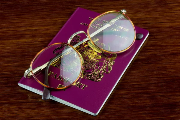 Spectacles Passport Polished Wooden Surface — Stock Photo, Image