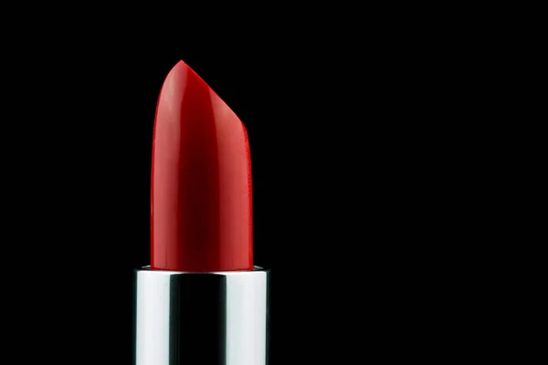 Rode Lippenstift Tube Rechtop Tegen Een Zwarte Achtergrond — Stockfoto