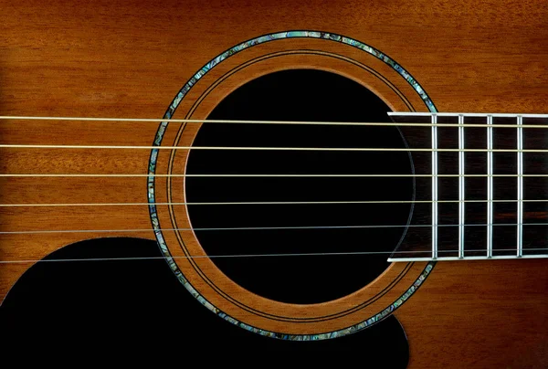 Widok Bliska Mahoniowy Gitara Akustyczna Intarsji Soundhole — Zdjęcie stockowe