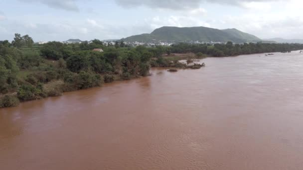 Mumbai India Липня 2021 Затоплена Річка Койна Після Сильних Мусонних — стокове відео