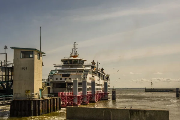 Horntje, Texel, Pays-Bas. Août 2021. Couchette pour le ferry entre Den Helder et l'île de Texel. — Photo