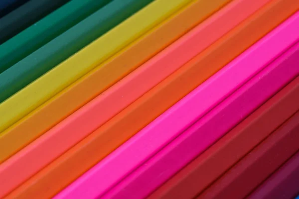 Pays-Bas, février 2022. Gros plan de crayons de couleurs différentes — Photo