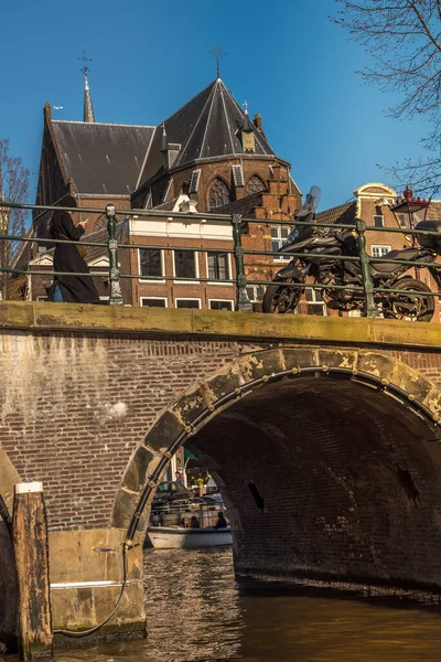 Amsterdam Hollanda Nisan 2022 Amsterdam Tarihi Kanalları Köprüleri Yüksek Kalite — Stok fotoğraf