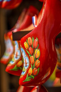 Lisse, Hollanda, Nisan 2022. Takunyalar, ahşap laleler, Hollanda hatıraları..