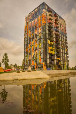 Almere, Hollanda, Mayıs 2022. Floriade Expo 2022, Almere 'deki konut kulesi. Yüksek kalite fotoğraf