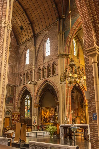 Alkmaar Holanda Maio 2022 Interior Uma Igreja Com Artefatos Religiosos — Fotografia de Stock