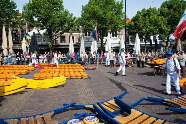 Alkmaar Netherlands 2022 운반업자 밀짚모자를 시장에 고품질 — 스톡 사진