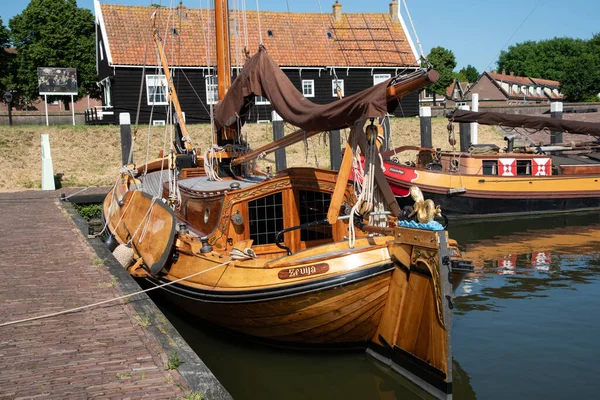 Enkhuizen Nederland Juni 2022 Gamle Flatbunnede Seilskip Havnen Til Zuiderzee – stockfoto