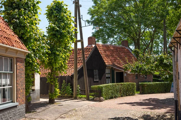 オランダのエンクヒゼン 2022年6月 歴史的な漁師のコテージや農場は EnkhuizenのZuiderzee博物館で 高品質の写真 — ストック写真