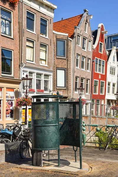 Άμστερνταμ Ολλανδία Αύγουστος 2022 Ένα Αυθεντικό Δημόσιο Ουρητήριο Στο Γουάγκπλεϊν — Φωτογραφία Αρχείου