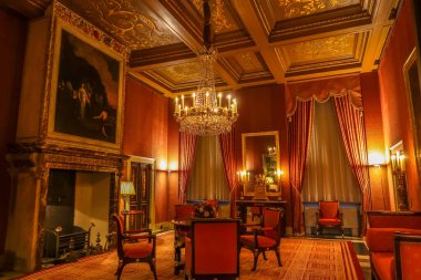 Amsterdam, Hollanda. Eylül 2022. Amsterdam 'daki Baraj Meydanı' ndaki Kraliyet Sarayı 'nın çeşitli kraliyet odaları. Yüksek kalite fotoğraf