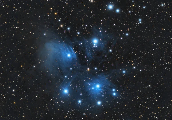  Geceleyin gökyüzünde 80 mm teleskop kıran yıldızlar vardı. Pleiades (ayrıca 