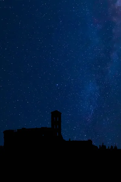 Skyline Retroiluminado Roma Con Coliseo Una Iglesia Vía Láctea Estrellas — Foto de Stock