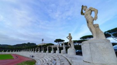 Marbles Stadyumu 'nun Zaman Hızı, İtalya Olimpiyat Stadyumu yakınlarındaki Foro Italico' daki Stadio dei Marmi.