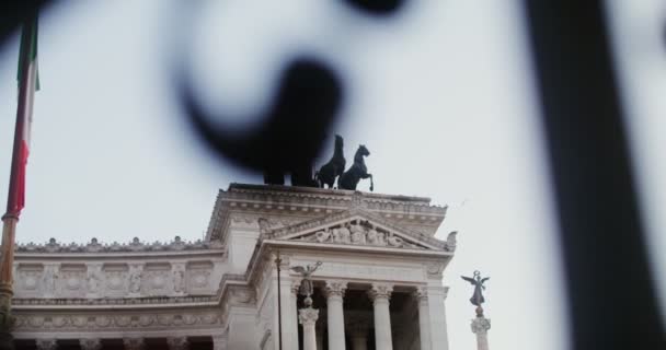 Views and sightseeings of Rome: Vittoriano. — Stock Video