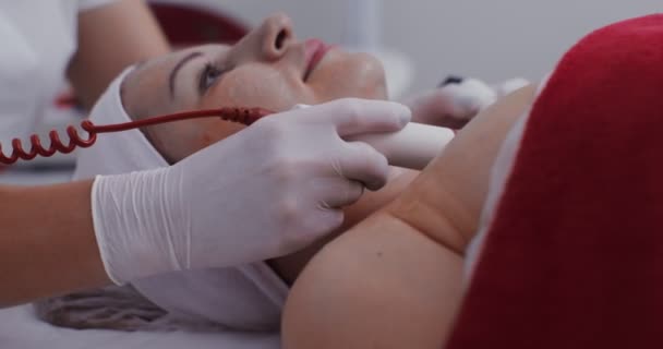 Drenaje linfático masaje tensor de la zona d collet — Vídeos de Stock