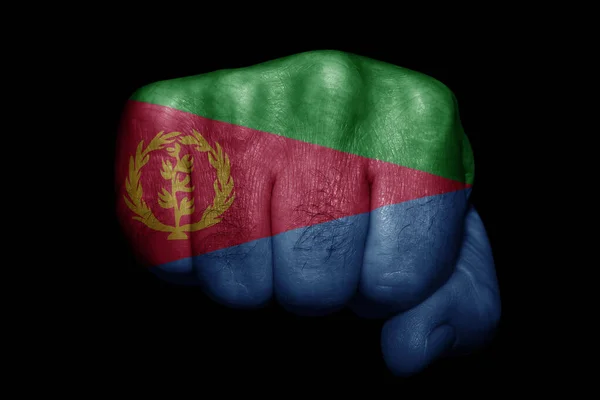 Σημαία Της Ερυθραίας Ζωγραφισμένη Ισχυρή Γροθιά Μαύρο Φόντο — Φωτογραφία Αρχείου