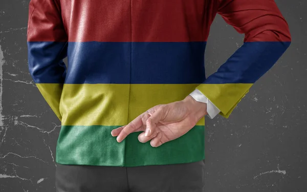 Kurtka Biznesmena Flagą Mauritiusu Kciukami Plecami — Zdjęcie stockowe