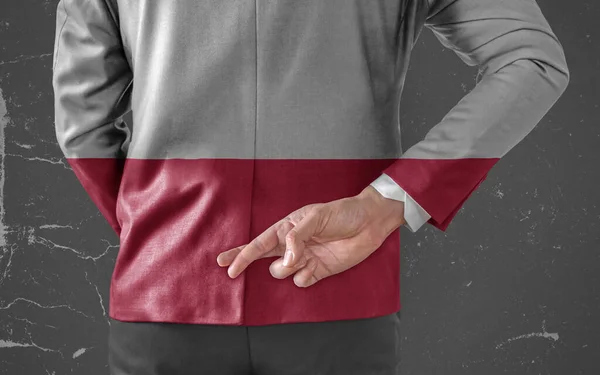 Chaqueta Hombre Negocios Con Bandera Polonia Con Los Dedos Cruzados —  Fotos de Stock