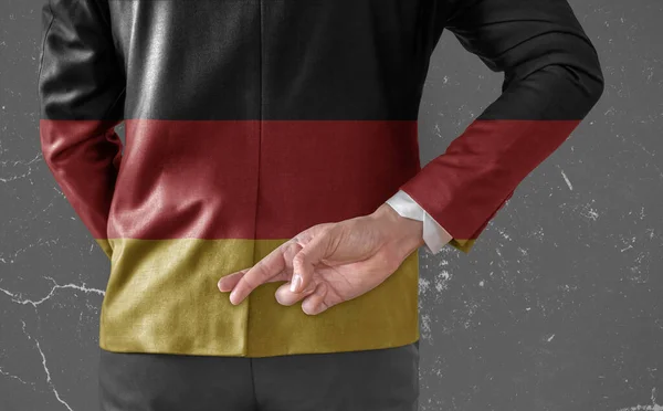 Chaqueta Bandera Alemania Empresario Con Los Dedos Cruzados Detrás Espalda —  Fotos de Stock