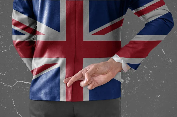 Kurtka Flaga Wielkiej Brytanii Businessman Palcami Skrzyżowanymi Plecami — Zdjęcie stockowe