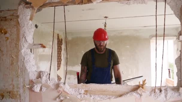 Contractor Standing Raising Sledgehammer Hands Dismantling Demolition Works Confident Construction — Stock Video