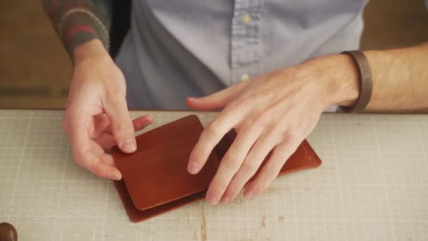 Leather Craftsman Works Workshop Master Making Leather Wallet Man Sticks — Stock Video
