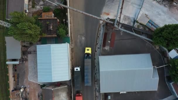 Vue Aérienne Haut Camion Grain Camion Benne Basculante Qui Traverse — Video