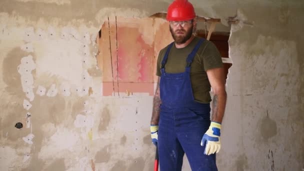 Contractor Standing Raising Sledgehammer Hands Dismantling Demolition Works Confident Construction — Stock Video