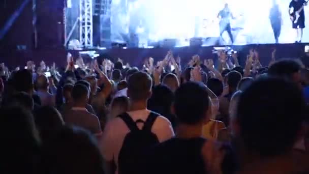 2019 Mariupol Ukraine Mfest Festival People Silhouettes Dance Jump Waving — Vídeo de stock