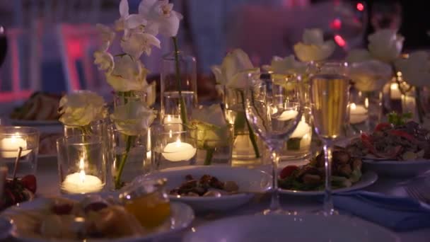Salle Banquet Détails Floristiques Intérieurs Avec Des Fleurs Dans Des — Video