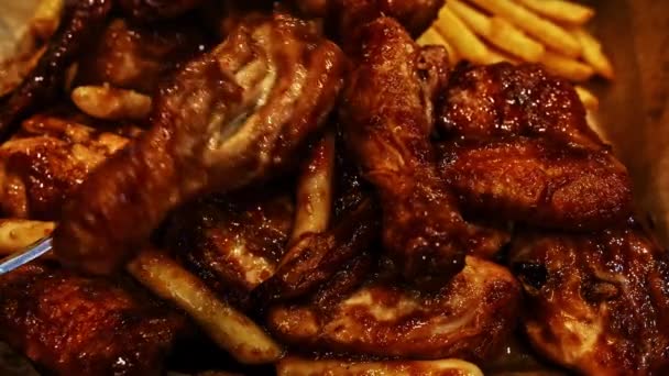 Spicy Fried Chicken Barbecue Short Food Video — Stock Video