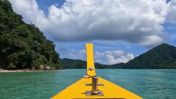 Longtail Výlet Lodí Moři Národním Parku Surin Thajsko — Stock video