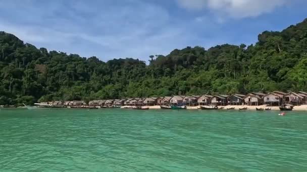 2022年4月25日タイ パンンガ ムコスリンのモケン村の島 — ストック動画