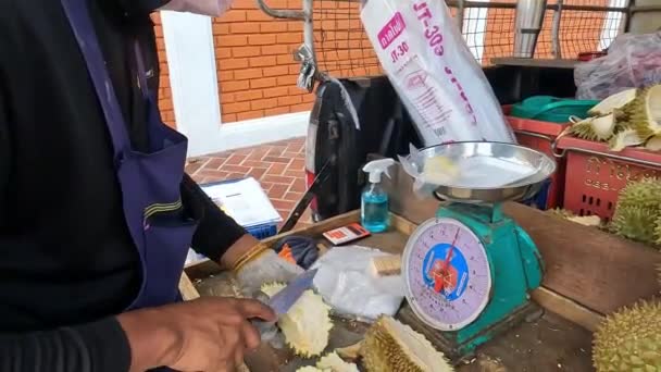 Bangkok Thailand Maj 2022 Köpa Durianer Från Handlare Lastbil — Stockvideo