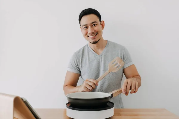 Happy Asian Man Cooking Online Tutorial Tablet Isolated White Background — Stok Foto