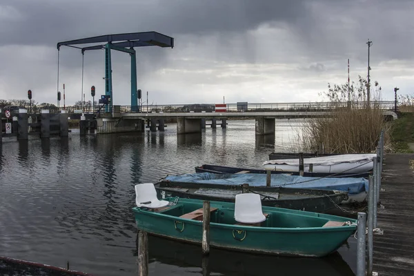 Dark Clouds Rain Shower Rowing Boats Lift Bridge River Oude — Fotografia de Stock