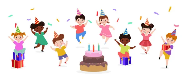 誕生日パーティーでケーキとギフトボックスを持つ幸せな子供たちと白い背景に孤立した友人のグループベクトルイラスト — ストックベクタ