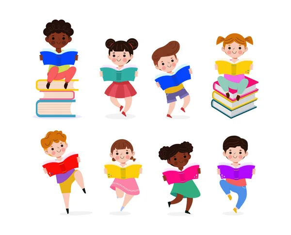 Векторная Иллюстрация Набор Детей Чтение Книги Образование Детей Изолированы Белом — стоковый вектор