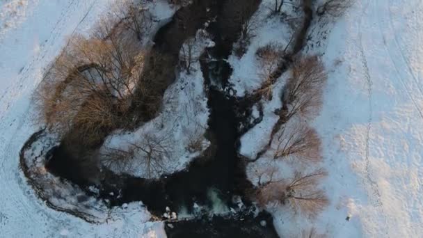 Widok Powietrza Mroźny Poranek Opadach Śniegu Poza Miastem — Wideo stockowe
