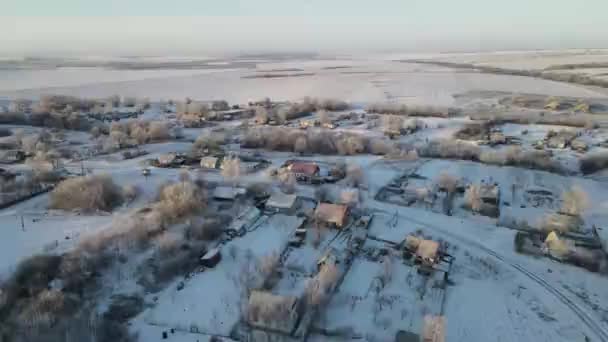 Aerial View City Frosty Morning Snowfall — Vídeos de Stock