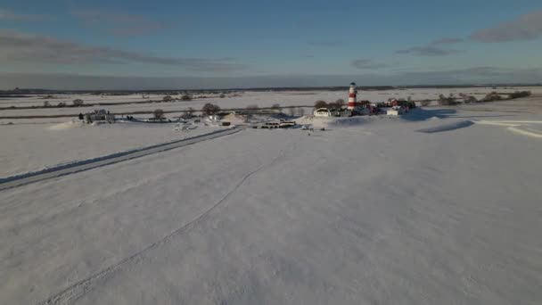 Αεροφωτογραφία Μιας Ημέρας Έξω Από Την Πόλη Μετά Από Χιονόπτωση — Αρχείο Βίντεο