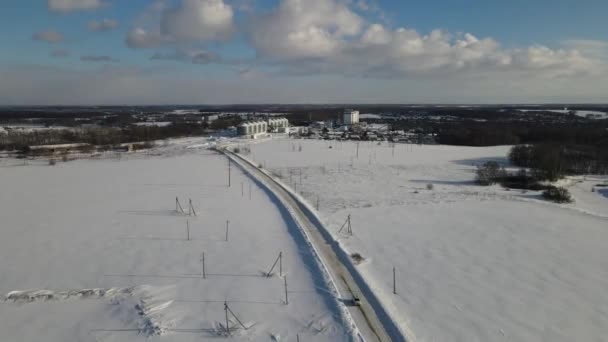 Molino Alimentación Vista Aérea Día Fuera Ciudad Después Una Nevada — Vídeos de Stock