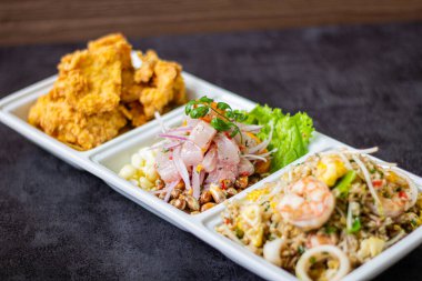 Klasik Ceviche + şöförlü balık + balık örümceği