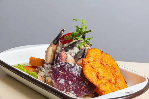 Geleneksel ceviche, enfes Peru lezzeti