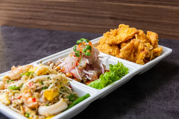Klasik Ceviche + şöförlü balık + balık örümceği