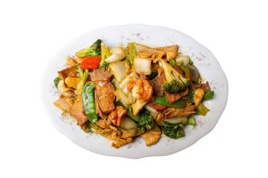 Tagliatelle sebzeli, tavuklu ve domuzlu.